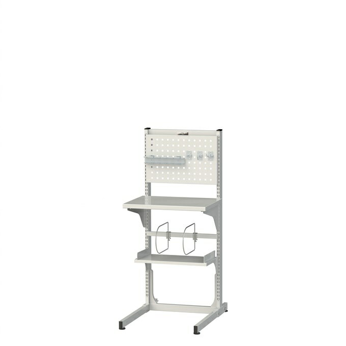 《マルチワークテーブル 間口600サイズ》●片面タイプ●天板サイズ：450mm●サイズ(W×D×H)：591×814×1356mm●質量：36.8kg●全体均等耐荷重：150kg●組合せ内容：パンチングパネル 1枚、フック(HF-12・HFR-11・HF-T2・HFD-6)各1個、段ボール仕切枠セット 1セット、棚板セット 1セット《特長》●どんな作業内容・作業者でもベストマッチな作業台です。●25mmピッチで取付高さを調整できます。【配送料について】●大型商品の為、一部配達が出来ない地域や、別途送料が必要な場合がございます。※特に北海道のお客様はご注意下さい。●その場合は、ご注文後にメールで送料を含む合計金額をお知らせ致します。●送料が別途必要な場合は、ご注文後のキャンセルもお受け致します。お気軽にご注文下さいませ。●尚、送料が無料の場合は、そのまま出荷手配をさせて頂きます。【お支払い方法について】●こちらの商品はメーカーからの直送となります。代金引換のお支払い方法はご利用になれません。●代金引換にてご注文頂いた場合はご注文をキャンセルとさせて頂く場合がございますので予めご了承下さいませ。《マルチワークテーブル 間口600サイズ》●片面タイプ●天板サイズ：450mm●サイズ(W×D×H)：591×814×1356mm●質量：36.8kg●全体均等耐荷重：150kg●組合せ内容：パンチングパネル 1枚、フック(HF-12・HFR-11・HF-T2・HFD-6)各1個、段ボール仕切枠セット 1セット、棚板セット 1セット《特長》●どんな作業内容・作業者でもベストマッチな作業台です。●25mmピッチで取付高さを調整できます。