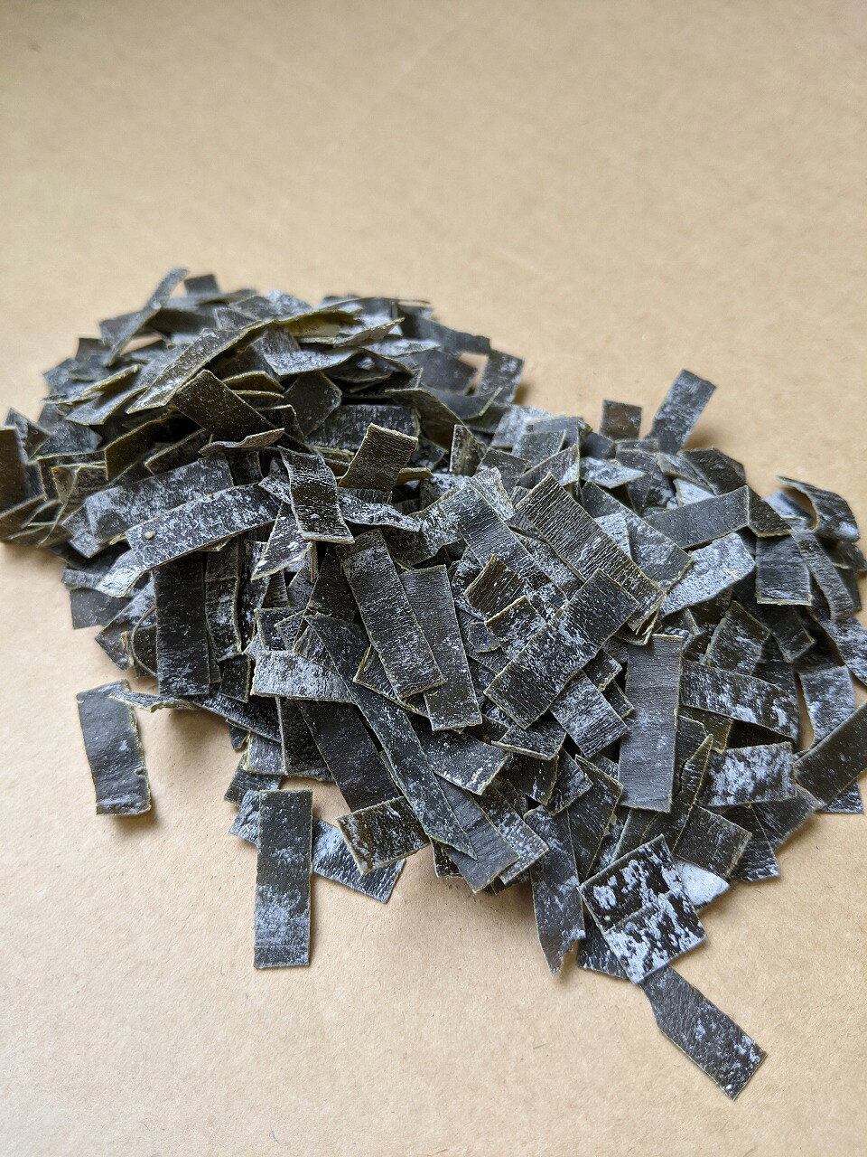 餅入昆布 500g 大容量 昆布 こんぶ コンブ 国産 北海道産 昆布もち 北海道 富山県 お正月 おせち もち 父の日 母の日 敬老の日 お祝い お誕生日 還暦 お土産 お取り寄せグルメ チャック袋入り dskomb dousyoukonbu-10000120 道正昆布楽天市場店 サンプル画像2