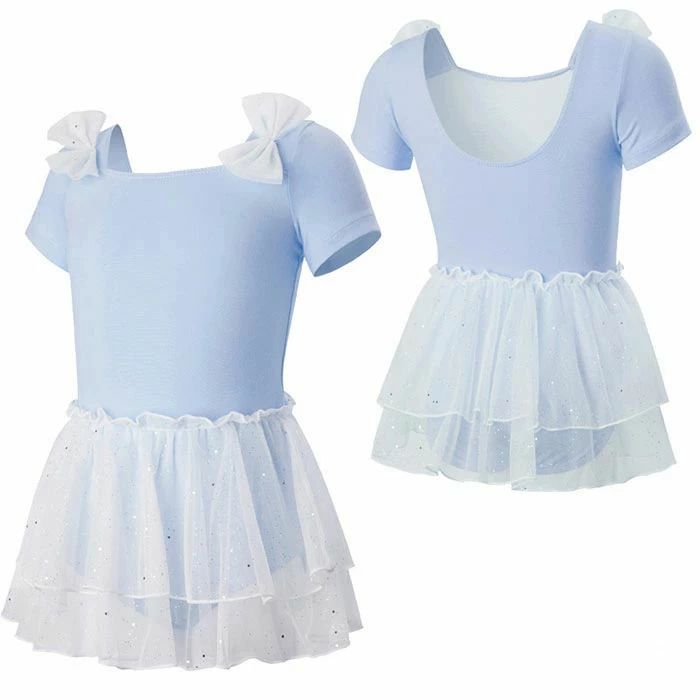 商品 バレエ レオタード 子供 サイズ 身長により、サイズをご選択ください。 商品内容 レオタード単品 素材 コットン混 ■ご購入前に必ずお読みください 【色・サイズについて】 ・寸法はスタッフが商品を平置きにし、外側から採寸したサイズです。 メジャーでの採寸のため、多少の誤差がある場合がございますがご了承ください 。 ・商品写真はできる限り実物の色に近づけるよう徹底しておりますが、 お使いのモニター設定、お部屋の照明等により実際の商品と色味が異なる場合がございます。 【商品について】 ・生地を織る際に糸の継ぎ目や多少のほつれ等が生じる場合がございますが品質上の問題はございませんのでご了承ください。 ・生地のカッティングにより画像と異なる場合がございます。 同商品、同色におきましても色(染料)やロットによって伸縮性・伸び率、裁断上ずれなどが生じてしまう現象があります。 【商品の取扱いについて】 ・お手元に届いた商品は必ず袋から取り出し、なるべく密閉は避け風通しの良い場所で保管して頂くようお願い致します。 ・漂白剤のご使用はお避けください。 ・商品によってはシワが付きやすく、畳みジワ、折りジワなどが強く出る場合がございます。 ・生地の特性上、匂いが強く感じられるものもございます。数日のご使用や陰干しなどでほとんど感じられなくなります。 【◆ ご了承いただきたいこと◆】 商品によっては、終売（廃盤）や欠品等により、ご希望の商品をご用意できない場合、 またはおが遅れる場合がございます。 その際、当方よりメールにてご連絡を差し上げま すが、あらかじめご了承下さいますようお願い致します。 　以上を、ご了承の上お買い求め下さいませ。