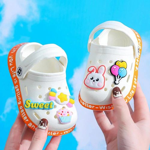 Rakuten - ベビー キッズ サンダル スリッパ ベビーシューズ 子供 男の子 女の子 子供 靴 ビーチサンダル キッズシューズ 夏 プレゼント 滑りにくい 歩きやすい アウトドア 海 川 軽量 やわらかい 通気 可愛い 1歳 2歳 3歳 4歳 5歳