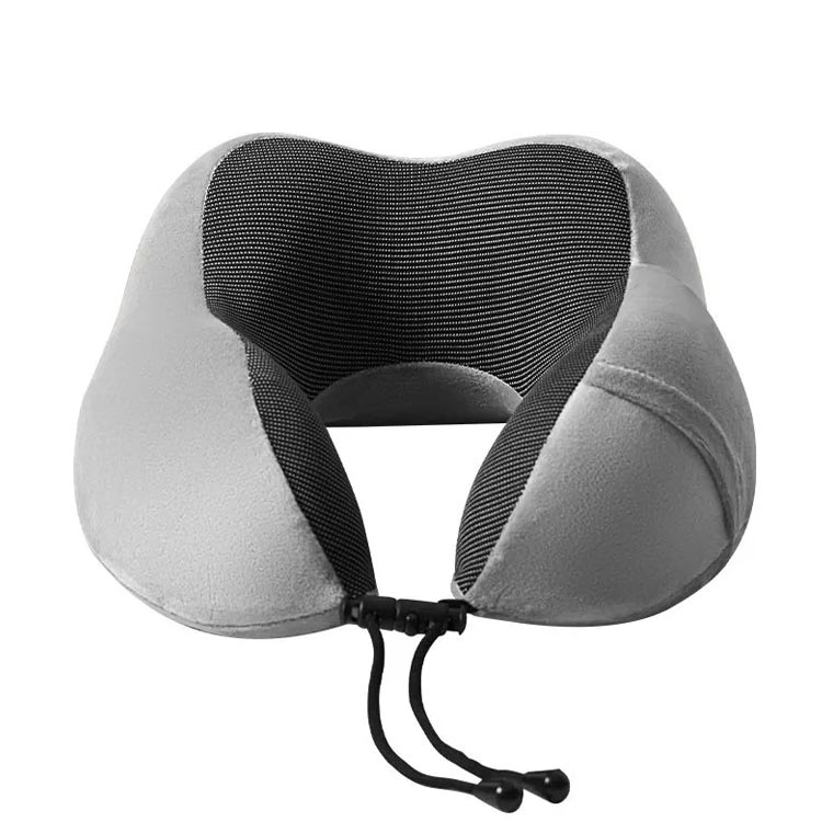 DOUX & FLEURETTEのU型首枕 収納ポケット付 頚椎保護 飛行機 低反発 ネックピロー 旅行 ネックピロー 人間工学 旅行 低反発まくら 頚椎サポート枕 オフィスワーク 旅行枕 便利グッズ 敬老の日 低反発枕 出張 車 昼寝枕 昼寝 仮眠 休憩 送料無料 首枕｜アングル2