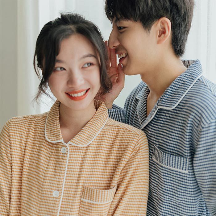 商品 パジャマ素材コットン100%サイズS M L XL XXLご了承いただきたいこと： ・採寸サイズなので若干の誤差がある場合がございます。 ・お使いのモニターの設定状況により、実際のカラーの色味と異なる場合ございます。 ・機械による生産過程において、どうしても生地を織る際の糸の継ぎ目や多少のほつれ等が生じている場合がございます。 ・万が一、欠品の場合、メールにてご連絡いたします。　以上を、ご了承の上お買い求め下さいませ。 指定された配送時間は承っておりません。【dovoin楽天市場店】