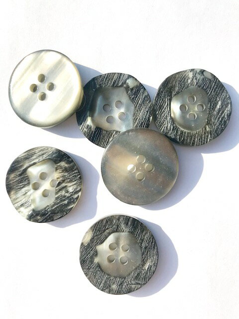 貝風　大きいボタン　サイズ豊富　 外径30mm　 #134
