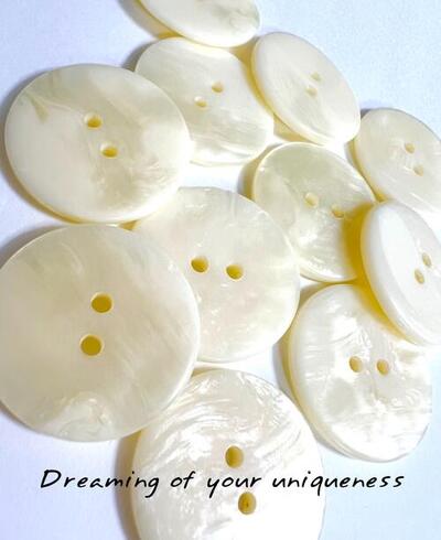 大きいボタン 35個入り 白ボタン 外径35mm 外径30mm #116