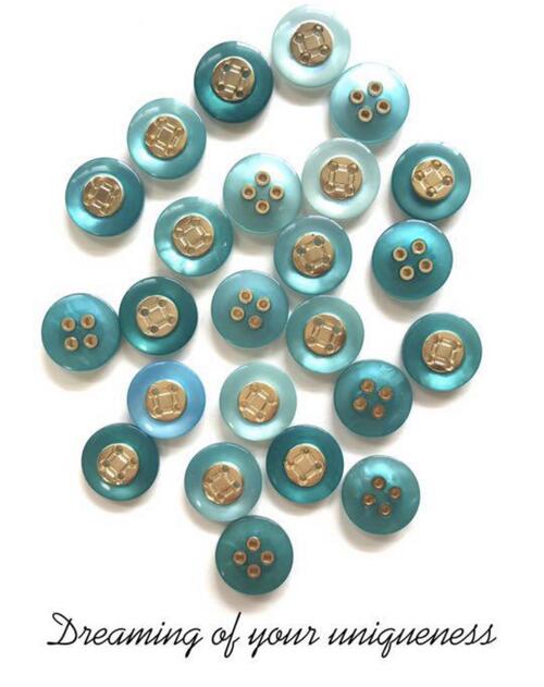 エメラルドグリーン　ボタン　手染め　ブルー　グリーン　50個入り 外径15mm