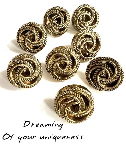 アンティークボタン　お花ボタン 手芸　可愛い おしゃれ　レトロボタン　ゴールドボタン