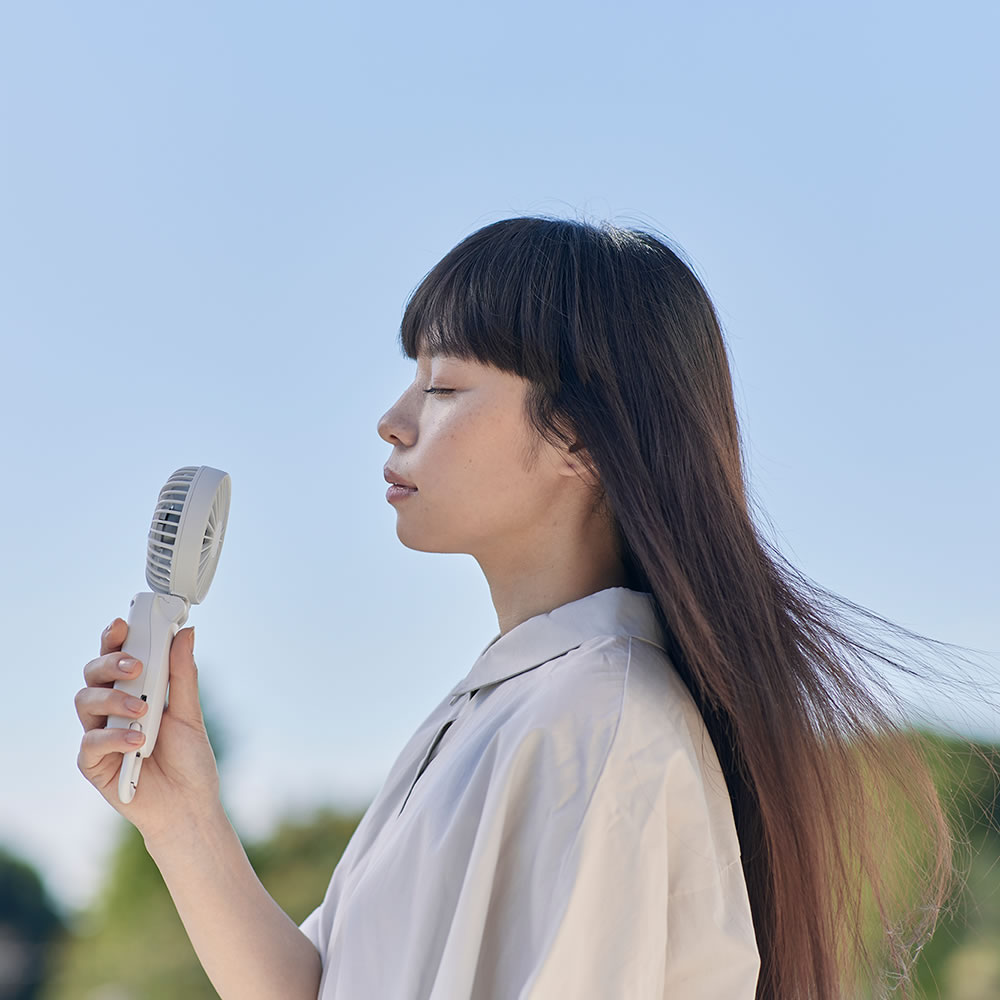 モバイルファン 扇風機 大風量 静音 3Way(手持ち/首かけ/卓上) 風量5段階 Type-C対...