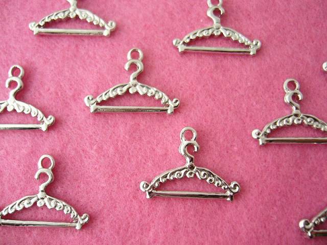 ビーズクラブ チャーム ハンガー 銀 10個セット24mm チャーム キーホルダー ネックレス 飾り ピアス