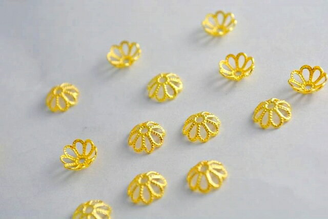 ビーズクラブ 座金 ビーズキャップ 花びら 8枚 ゴールド 8mm 50個 金 天然石 パーツ ピアス イヤリング ネックレス ブレスレット ハンドメイドパーツ