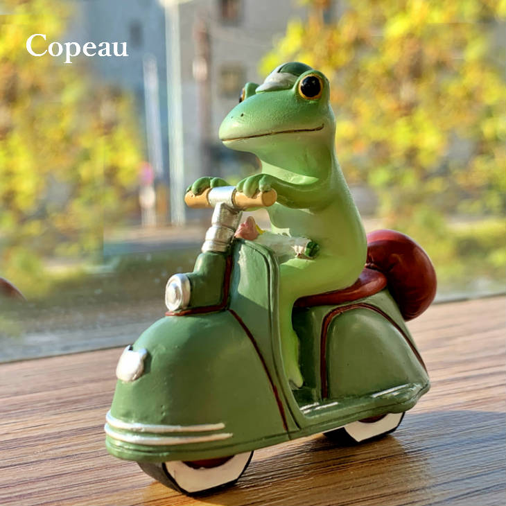 かえる コポー カエル 雑貨 コポーカエル カエル コポーシリーズ カエル かえる グッズ マスコット レトロバイクとカエル copeau 誕生日 プレゼント ギフト対応 ラッピング 乗り物 昔 昭和 雑貨 置き物 置物 小物 ダイカイ 【72677】 プチギフト ギフト クリスマスのサムネイル