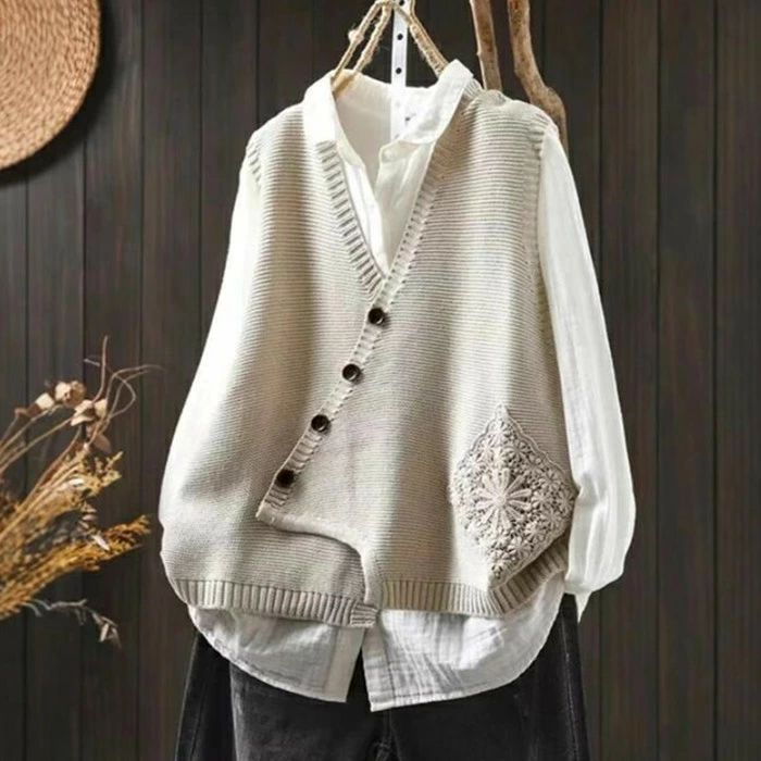 ニット ベスト レディース セーター ノースリーブ 春 秋 冬 ニットベスト 前開き トップス Vネック ニットセーター ショート丈 シンプル レイヤード 重ね着 無地 大きいサイズ カジュアル 大人可愛い ゆったり 通勤 通学 着回し 定番 20代 30代 40代 50代