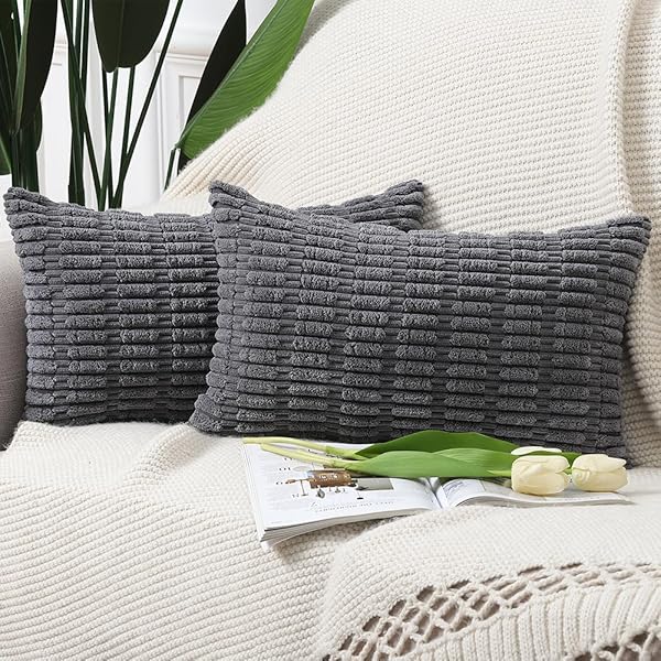 クッションカバー 2枚セット 柔らかい コーデュロイ 装飾的な 枕カバー 贅沢 スタイル クッションケー..