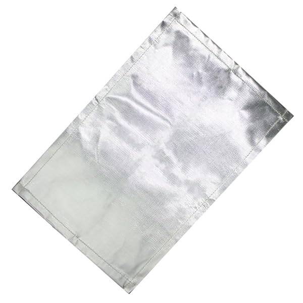 焚き火シート 遮熱シート アルミ熱反射シート 熱の拡散を防ぐ アウトドア キャンプ BBQ 焚き火台用 フ..