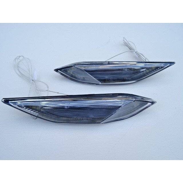 ポルシェ　カイエン 958 92A（2010年～2014年11月）　LED デイライト　ポジション サイドウィンカー　サイドマーカー　ホワイト　イエロー　クリア　レンズ