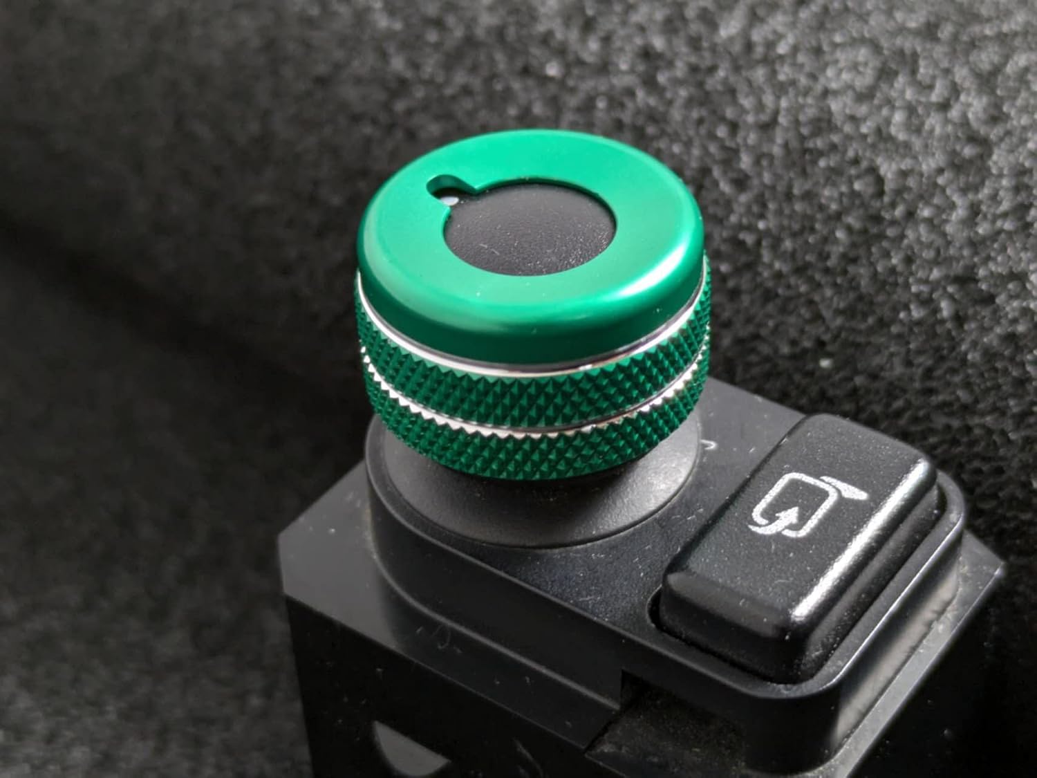 スズキ スプラッシュ XB32S スイフト ZCDDS ZDDDS ZCEDS ZDEDS フロンクス WDB3S WEB3S スイフトスポーツ ZC32S ZC33S　　グリーン ドアミラー スイッチ ダイヤル リング 調整 カバー b9590