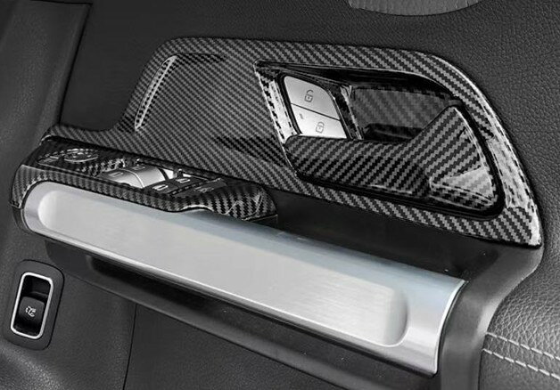 商品情報商品名カーボン調パネルカバー商品内容・1台分セット適合車種適合車種 ベンツGLAクラスH247/GLAクラス（2020(令和2)年6月〜）GLBクラスX247（2020(令和2)年6月〜）EQAクラスH243（2021(令和3)年4月〜）EQBクラスX243（2022(令和4)年7月〜）用カーボンルックインナードアノブカバー注意お取り付け両面テープで貼り付けです。（両面テープは商品側にすでに付いておりますので装着面の汚れ・油分をおとして貼る形になります。）装着に関してまして難しいようでしたら業者様でのお取り付けをお勧めいたします。社外・輸入品のため取扱い説明書等は付属いたしません。また使用に問題無い傷や擦れなどが有る場合がございます。年式・グレード等により形状が異なる場合が御座います。不適合などの返品・交換は出来ませんので事前にご確認下さい。メルセデス ベンツ H247 GLA180 GLA200d GLA35 GLA45 GLAクラス カーボン ルック インナー ドアノブ カバー オープナー カバー パネル ガーニッシュ b13534 アイテム　パーツ　　ガーニッシュ 1
