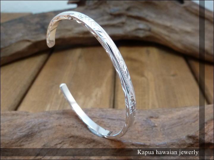 送料無料 【kapua ハワイアンジュエリー DREDLINE】hb-01 4mm幅 3面彫刻ヘビーカフバングル メンズ silver925 シルバー925 シ...