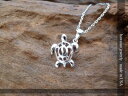 【kapua ハワイアンジュエリー】hta-017 ホヌインsvホヌペンダント 海がめ 亀 メンズ レディース silver925 シルバー925 シルバーアク...