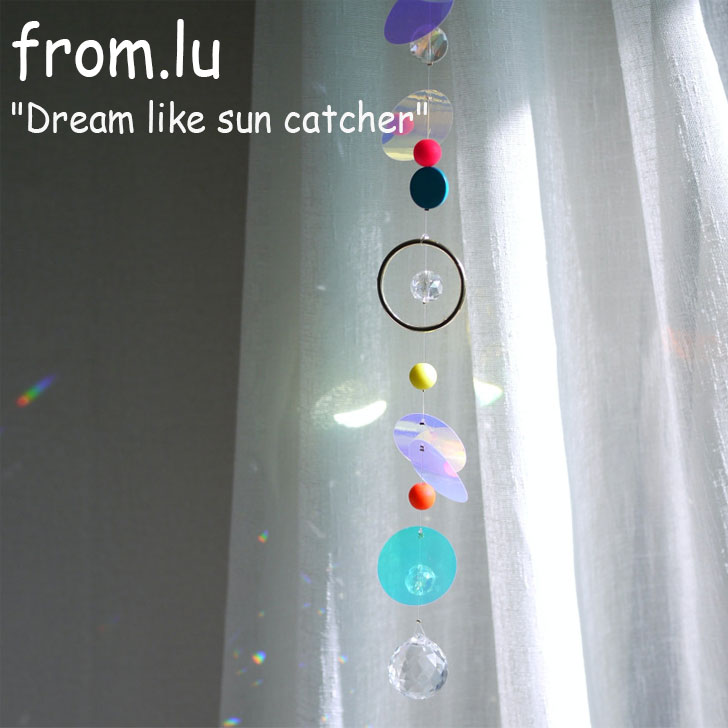 フロム・ルー モビール from.lu Dream like sun catcher ドリーム ライク サンキャッチャー 韓国雑貨 3600942 ACC 韓国インテリアブランド、from.lu（フロム・ル）。 太陽の光をキャッチして良い気運を呼び込むという意味を持つ、サンキャッチャー。 光の角度によって様々なカラーを見せてくれるスパンコールが穏やかさを与えてくれるハンギングオブジェです。 サイズ：全長75cm ※お客様のご覧になられますパソコン機器及びモニタの設定及び出力環境、 また撮影時の照明等で、実際の商品素材の色と相違する場合もありますのでご了承下さい。商品紹介 フロム・ルー モビール from.lu Dream like sun catcher ドリーム ライク サンキャッチャー 韓国雑貨 3600942 ACC 韓国インテリアブランド、from.lu（フロム・ル）。 太陽の光をキャッチして良い気運を呼び込むという意味を持つ、サンキャッチャー。 光の角度によって様々なカラーを見せてくれるスパンコールが穏やかさを与えてくれるハンギングオブジェです。 サイズ：全長75cm ※お客様のご覧になられますパソコン機器及びモニタの設定及び出力環境、 また撮影時の照明等で、実際の商品素材の色と相違する場合もありますのでご了承下さい。 商品仕様 商品名 フロム・ルー モビール from.lu Dream like sun catcher ドリーム ライク サンキャッチャー 韓国雑貨 3600942 ACC ブランド from.lu カラー Dream like 素材 金属、クリスタル、アクリル、スパンコール ※ご注意（ご購入の前に必ずご一読下さい。） ※ ・当ショップは、メーカー等の海外倉庫と共通在庫での販売を行なっており、お取り寄せに約7-14営業日（土日祝日を除く）お時間を頂く商品がございます。 そのためご購入後、ご指定頂きましたお日にちに間に合わせることができない場合もございます。 ・また、WEB上で「在庫あり」となっている商品につきましても、複数店舗で在庫を共有しているため「欠品」となってしまう場合がございます。 在庫切れ・発送遅れの場合、迅速にご連絡、返金手続きをさせて頂きます。 ご連絡はメールにて行っておりますので、予めご了承下さいませ。 当ショップからのメール受信確認をお願い致します。 （本サイトからメールが送信されます。ドメイン指定受信設定の際はご注意下さいませ。） ・まれに靴箱にダメージや走り書きなどがあることもございます。 多くの商品が海外輸入商品となるため日本販売のタグ等がついていない商品もございますが、全て正規品となっておりますのでご安心ください。 ・検品は十分に行っておりますが、万が一商品にダメージ等を発見しましたらすぐに当店までご連絡下さい。 （ご使用後の交換・返品等には、基本的に応じることが出来ませんのでご注意下さいませ。） また、こちらの商品はお取り寄せのためクレーム・返品には応じることが出来ませんので、こだわりのある方は事前にお問い合わせ下さい。 誠実、また迅速に対応させて頂きます。