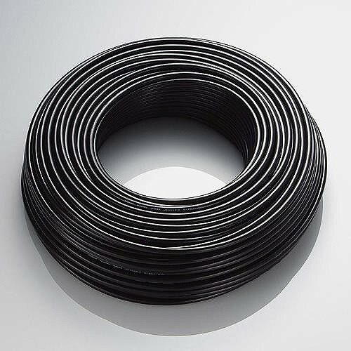 特徴Feature屋外で使用可能なカテゴリー5E対応のスタンダードLANケーブルです。外部被ふくにポリエチレンシースを使用し、二重構造化することで耐候性を向上させています。100BASE-TXや1000BASE-Tといった環境で安定したデータ転送が可能です。ケーブル両端にコネクタのないケーブルのみタイプです。お好みの長さで使用するのに最適です。AWG24の単線仕様です。仕様Spec商品名屋外用LANケーブル（Cat5E）寸法（長さ）100m カラーブラック規格Cat5E対応（10BASE-T/100BASE-TX/1000BASE-T対応）伝送速度1Gbps 伝送帯域100MHzインターフェイスコネクタなし導体構成単線仕様（AWG24）結線方式ストレート結線付属品簡易外皮むき工具 メーカーエレコムブランドエレコム型番LD-VAPFR/BK100JANコード4953103636552カテゴリ屋外配線用LANケーブル発売(予定)日発売中※記載された製品の価格、仕様、サービス内容及び企業情報などは発表日現在のものです。※最新の情報に関しましては、メーカーサイトをご覧ください。