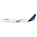 ドイツレベル 1/144 エアバス A330-300 ルフトハンザ'New Livery' プラモデル ハセガワ 4009803038162