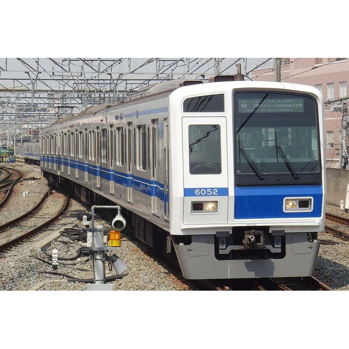 【沖縄・離島配送不可】Nゲージ 西武6000系アルミ車（車番選択式・戸袋窓付き）基本4両編成セット（動力付き） 鉄道模型 グリーンマックス 32038