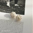 イヤリング ピアス 結婚式 イヤーアクセサリー お呼ばれ おしゃれ 樹脂パール 大人 上品 パーティー 2次会 1.5次会 オケージョン ゲスト フラワー モチーフ 植物 卒業式 入学式 成人式 ドレス haremode rt22004