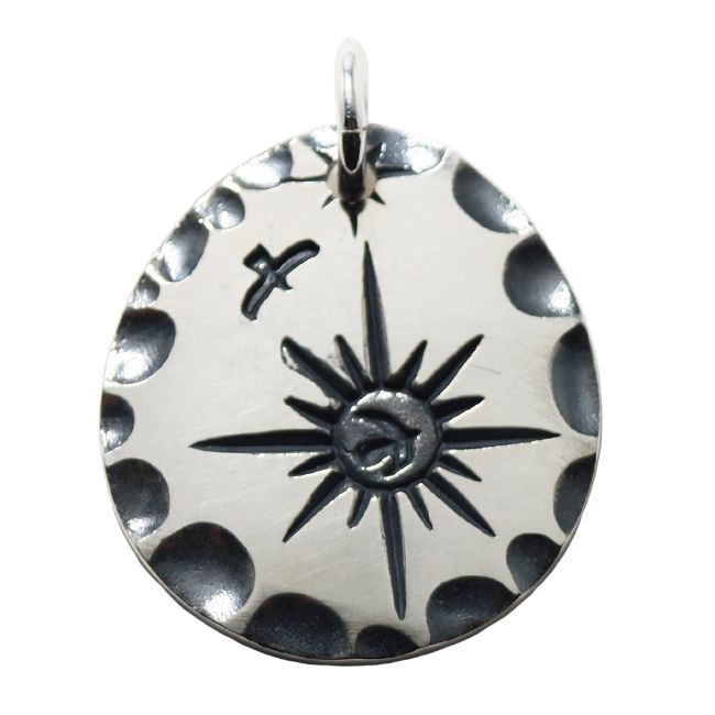 SVイーグル太陽彫りメタル tady&king シルバー925 ペンダント トップ ネックレス メンズ eagle top イーグルネックレス ネイティブアメリカン 鷲 大きめ シルバー ペンダントトップ タディ&キング シルバーアクセサリーレジスト原宿 dress-r
