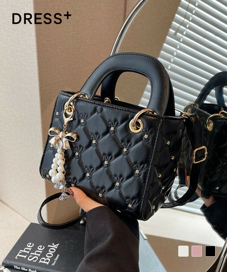 ハンドバッグ レディース 小さめ 2WAY ショルダーバッグ キルティング PUレザー ミニバッグ 黒 オフホワイト ピンク チャーム付き 軽量 上品 きれいめ 結婚式 二次会 お呼ばれ フォーマル デ