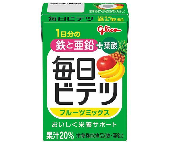 JANコード:4987386163214 原材料 果実(りんご(国産)、バナナ、パインアップル)、砂糖、難消化性デキストリン/乳酸カルシウム、リンゴ酸、ビタミンC、香料、グルコン酸亜鉛、ピロリン酸第二鉄、甘味料(スクラロース)、葉酸、(一部にりんご・バナナを含む) 栄養成分 (100ml当たり)エネルギー37kcal、たんぱく質0g、脂質0g、炭水化物10g、糖質8g、食物繊維2g、食塩相当量0.01g、亜鉛10mg、カルシウム200mg、鉄7.5mg、ビタミンC100mg、葉酸240μg 内容 カテゴリ:紙パックサイズ:165以下(g,ml) 賞味期間 (メーカー製造日より)9ヶ月 名称 20%混合果汁入り飲料 保存方法 直射日光を避け冷暗所にて保管 備考 販売者:江崎グリコ株式会社大阪市西淀川区歌島4-6-5 ※当店で取り扱いの商品は様々な用途でご利用いただけます。 御歳暮 御中元 お正月 御年賀 母の日 父の日 残暑御見舞 暑中御見舞 寒中御見舞 陣中御見舞 敬老の日 快気祝い 志 進物 内祝 %D御祝 結婚式 引き出物 出産御祝 新築御祝 開店御祝 贈答品 贈物 粗品 新年会 忘年会 二次会 展示会 文化祭 夏祭り 祭り 婦人会 %Dこども会 イベント 記念品 景品 御礼 御見舞 御供え クリスマス バレンタインデー ホワイトデー お花見 ひな祭り こどもの日 %Dギフト プレゼント 新生活 運動会 スポーツ マラソン 受験 パーティー バースデー 類似商品はこちら江崎グリコ 毎日ビテツ フルーツミックス 102,581円江崎グリコ 毎日ビテツ オレンジ 100ml紙4,395円江崎グリコ 毎日ビテツ オレンジ 100ml紙2,581円江崎グリコ 毎日ビテツ キャロット＆アップル 4,395円江崎グリコ 毎日ビテツ キャロット＆アップル 2,581円キューピー ジャネフ 栄養サポート食品 ファイ5,302円キューピー ジャネフ 栄養サポート食品 ファイ3,034円大塚製薬 カロリーメイト リキッド　フルーツミ12,884円大塚製薬 カロリーメイト リキッド　フルーツミ6,825円新着商品はこちら2024/5/17桃屋 梅ごのみ スティック 64g×6個入｜ 2,445円2024/5/17桃屋 フライドにんにく バター味 40g瓶×62,801円2024/5/17桃屋 フライドにんにく こしょう味 40g瓶×2,801円ショップトップ&nbsp;&gt;&nbsp;カテゴリトップ&nbsp;&gt;&nbsp;メーカー&nbsp;&gt;&nbsp;カ行&nbsp;&gt;&nbsp;グリコショップトップ&nbsp;&gt;&nbsp;カテゴリトップ&nbsp;&gt;&nbsp;メーカー&nbsp;&gt;&nbsp;カ行&nbsp;&gt;&nbsp;グリコ2024/05/17 更新 類似商品はこちら江崎グリコ 毎日ビテツ フルーツミックス 102,581円江崎グリコ 毎日ビテツ オレンジ 100ml紙4,395円江崎グリコ 毎日ビテツ オレンジ 100ml紙2,581円新着商品はこちら2024/5/17桃屋 梅ごのみ スティック 64g×6個入｜ 2,445円2024/5/17桃屋 フライドにんにく バター味 40g瓶×62,801円2024/5/17桃屋 フライドにんにく こしょう味 40g瓶×2,801円