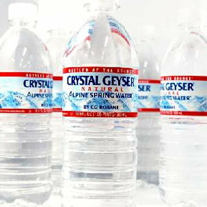 [予約販売]［送料無料］クリスタルガイザー[CRYSTAL GEYSER] 500ml×48本［24本×2箱］ 天然水[水・ミネラルウォーター]ナチュラルウォーター【6月14日出荷開始】