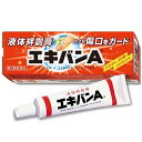 ■エキバンA 【タイヘイ薬品】 ●アカギレ・切り傷・さかむけなどにお使いいただける液体状の絆創膏です。 ●温水にはがれやすい絆創膏やホータイとちがい、サッとひと塗りで目立たない殺菌性の透明な保護膜 ●透明な皮膜を作り、ばい菌やホコリなどから守ります。 ●お湯や水仕事にもはがれにくいので、ご家庭や職場はもちろん、スポーツ・レジャーなどでもお使いいただけます。 内容量 10g 効能・効果 アカギレ・切傷・さかむけ 使用上の注意 ●してはいけないこと （守らないと現在の症状が悪化したり、副作用・事故が起こりやすくなります。） 1．次の部位には使用しないでください。 　(1)大きな切傷、深い切傷、ただれ、化膿、やけど、出血している患部 　(2)目や目のまわり等、皮膚の敏感な部位、粘膜等 　(3)顔面、頭部 　(4)ひげそり、脱毛、除毛、脱色等により傷んだ皮膚 ●相談すること 1．次の人は使用前に医師、薬剤師又は登録販売者に相談してください。 　(1)医師の治療を受けている人 　(2)薬などによりアレルギー症状を起こしたことのある人 2．ご使用後、次の症状があらわれた場合は副作用の可能性があるので、直ちに使用を中止し、この文書を持って医師、薬剤師又は登録販売者に相談してください。 関係部位・・・皮膚 症状・・・・・・・発疹・発赤、かゆみ、かぶれ等 成分・分量 （100g中） 主成分・・・ピロキシリン 分量・・・・・15g 添加物として、dl−カンフル、ベンジルアルコール、ヒマシ油、酢酸エチル、酢酸ブチル 用法・用量 患部に適量塗布 （用法・用量に関連する注意） ＊キャップのとがっている先で、チューブの口に穴をあけてください。 ＊傷口を清潔にし、水分や血をよく拭き取り、傷口のみに適量を塗ってください。 ＊そのまま乾かしてください。 (1)定められた用法・用量を守ってください。 (2)本剤は外用にのみ使用し、内服はしないでください。 (3)目に入らないように注意してください。 　　万一目に入った場合は、すぐに水又はぬるま湯で洗い直ちに眼科医の診療を受けてください。 (4)数回の水仕事や入浴で被膜がはがれてきた時は、乾かした後に再びエキバンAを塗ってください。 (5)形成した被膜を無理にはがそうとすると、皮膚を傷めてしまう可能性があります。はがす際には、注意してください。 (6)傷口以外に広く塗らないでください。 (7)薬液により傷口を刺激するため、小児に使用の際にはご注意ください。 　又、ご使用の場合は、保護者の監督のもとご使用ください。 (8)有機溶剤が含まれているので、気管支炎（喘息等）のある方は、注意してください。 保管及び取扱い上の注意 (1)小児の手の届かないところに保管してください。 (2)直射日光をさけ、涼しいところに密栓して保管してください。 (3)誤用をさけ、品質を保持するため、他の容器に入れかえないでください。 (4)火気に近づけないでください。 (5)使用期限を過ぎたものについてはご使用にならないでください。 (6)ご使用後はチューブの口についた薬液をよくふきとってから、キャップで密栓し保管してください。 (7)衣類等につきますと取れにくくなりますので、充分注意してください。 使用期限 使用期限まで180日以上あるものをお送りします。 製造販売元 タイヘイ薬品株式会社　お客様相談室 電話番号：0120-703−607 受付時間：9：00〜17：00　（土、日、祝日を除く） 広告文責 多賀城ファーマシー株式会社 薬剤師：根本一郎 TEL：022-362-1675 原産国 日本 リスク区分 第3類医薬品 ※パッケージデザイン・内容量等は予告なく変更されることがあります。 ■この商品は医薬品です。用法・用量を守り、正しくご使用下さい。 医薬品販売に関する記載事項（必須記載事項）はこちら