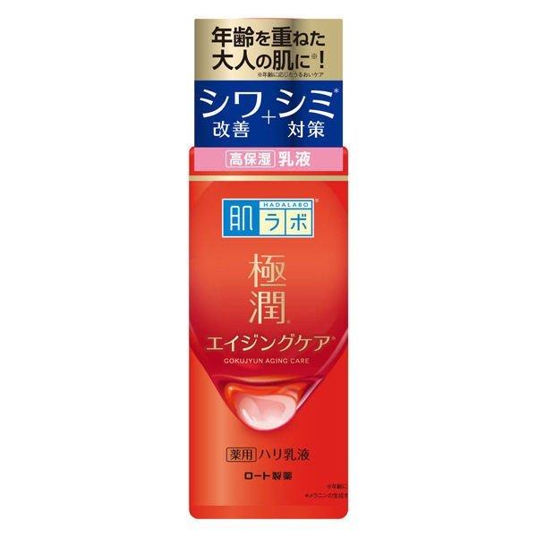 ※商品リニューアル等によりパッケージデザイン及び容量は予告なく変更されることがあります ■ エイジングケア＊1にこだわった極潤シリーズです。 有効成分ナイアシンアミドと、3種のヒアルロン酸（うるおい成分）配合。シワ改善・シミ対策＊2を同時に行います。 ＊1：年齢に応じたうるおいケア ＊2：メラニンの生成を抑え、シミ・そばかすを防ぐ ■ 年齢を重ねた大人の肌＊3すみずみまでうるおいを与える、濃厚かつのばしやすいテクスチャーの薬用乳液です。 ピンとハリのある、もちもち肌が続きます。 ＊3：角質層 ■ 健康な素肌と同じ弱酸性。 肌へのやさしさに配慮した、無香料・無着色・鉱物油フリー・アルコール（エタノール）フリー・パラベンフリー。 成分 有効成分：ナイアシンアミドその他の成分：ヒアルロン酸Na-2*、加水分解ヒアルロン酸*、アセチル化ヒアルロン酸ナトリウム*、アセチルグルコサミン、オウバクエキス、シア脂、BG、濃グリセリン、α-オレフィンオリゴマー、トリ(カプリル・カプリン酸)グリセリル、ペンチレングリコール、ジグリセリン、メドウフォーム油、PEG(30)、ジメチコン、親油型ステアリン酸グリセリル、イソステアリン酸POE(20)ソルビタン、POEベヘニルエーテル、2-メタクリロイルオキシエチルホスホリルコリン・メタクリル酸ブチル共重合体液、アクリル酸・メタクリル酸アルキル共重合体、キサンタンガム、エデト酸塩、TEA、セタノール、ベヘニルアルコール、フェノキシエタノール*3種のヒアルロン酸 内容 140mL ご使用方法 化粧水等で肌を整えた後、手のひらに適量をとり、顔全体にやさしくのばしてください。 使用上の注意 傷、はれもの、湿疹等、異常のある部位には使用しないこと。 肌に異常が生じていないかよく注意して使用すること。使用中、又は使用後日光にあたって、赤み、はれ、かゆみ、刺激、色抜け(白斑等)や黒ずみ等の異常が現れた時は、使用を中止し、皮フ科専門医等へ相談すること。そのまま使用を続けると症状が悪化することがある。 目に入らないように注意し、入った時はすぐに水又はぬるま湯で洗い流すこと。なお、異常が残る場合は、眼科医に相談すること。 使用後は必ずキャップをしめて、なるべく早く使用すること。 高温又は低温の場所、直射日光を避け保管すること。 乳幼児の手の届かないところに保管すること。 衣服等につかないよう注意すること。(材質によっては落ちにくいことがある) 製造販売元 ロート製薬544-8666 大阪市生野区巽西1-8-1 06-6758-1272 製造国 日本 商品区分 医薬部外品 広告文責 有限会社　永井(090-8657-5539,072-960-1414)