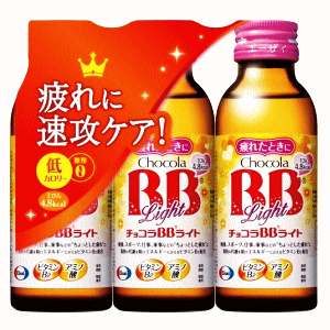 脂肪の代謝を助け、エネルギーにかえる活性型ビタミンB2を配合。皮膚や粘膜の健康を維持するビタミンB6を10mg配合(1本あたり)。フルーティーでしっかり飲める100mlサイズ。日常生活における栄養不良に伴う身体不調の改善・予防、肌の不調(肌荒れ・肌の乾燥)に。 【使用上の注意】 ＜相談すること＞ 1.服用後、次の症状があらわれた場合は副作用の可能性があるので、直ちに服用を中止し、この製品を持って医師、薬剤師又は登録販売者に相談してください 部位…症状 消化器…胃部不快感 2.服用後、次の症状があらわれることがあるので、このような症状の持続又は増強が見られた場合には、服用を中止し、この製品を持って医師、薬剤師又は登録販売者に相談してください…下痢 3.しばらく服用しても症状がよくならない場合は服用を中止し、この製品を持って医師、薬剤師又は登録販売者に相談してください 【効能 効果】 ・体力、身体抵抗力又は集中力の維持・改善 ・疲労の回復・予防 ・日常生活における栄養不良に伴う身体不調の改善・予防：疲れやすい・疲れが残る・体力がない・身体が重い・身体がだるい、肌の不調(肌荒れ・肌の乾燥) ・病中病後の体力低下時、発熱を伴う消耗性疾患時、食欲不振時、妊娠授乳期又は産前産後等の栄養補給 【用法 用量】 成人(15歳以上)は、1日1回1瓶(50ml)を服用してください。*用法・用量を守ってください。(他のビタミン等を含有する製品を同時に使用する場合には過剰摂取等に注意すること) 【用法 用量】 成人(15歳以上)は、1日1回1瓶(100ml)を服用してください。*用法・用量を守ってください。(他のビタミン等を含有する製品を同時に使用する場合には過剰摂取等に注意すること) 【成分】 1瓶(100ml)中 ビタミンB2リン酸エステル…15mg、ビタミンB6…10mg、ビタミンB1硝酸塩…5mg、ニコチン酸アミド…20mg、タウリン…500mg、グリシン…50mg、L-アルギニン塩酸塩…100mg、L-リシン塩酸塩…100mg、無水カフェイン…50mg添加物として、安息香酸Na、エタノール(0.1ml以下)、クエン酸、グリセリン、香料、アセスルファムK、エリスリトール、スクラロース、ステビア抽出物、没食子酸プロピル、DL-リンゴ酸*本剤の服用により、尿が黄色くなることがありますが、これは本剤に含まれているビタミンB2が吸収され、その一部が尿中に排泄されるためで心配はありません。 【保管及び取扱い上の注意】 (1)直射日光の当たらない涼しい所に保管してください。 (2)小児の手の届かない所に保管してください。 (3)他の容器に入れ替えないでください。(誤用の原因になったり品質が変わります。) (4)使用期限をすぎた製品は使用しないでください。 ●メーカー：エーザイ　〒112-8088　東京都文京区小石川4-6-10　03-3817-3700●区分：医薬部外品●原産国：日本●広告文責：(株)キリン堂　078-413-3314　薬剤師：太田涼子