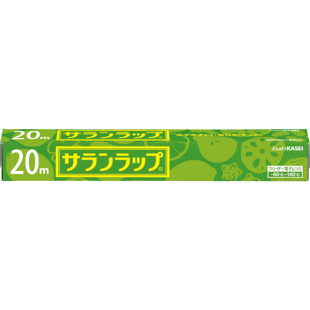 【サランラップ 30cm*20mの商品詳細】 ●使い勝手・機能を大事にした商品設計に加えて、楽しさ・心地よさにもこだわりました。 ●キッチンに置きたくなる、鮮やかな色あいのパッケージデザインです。 ●大皿にも使いやすい30cm幅です。 ●酸素、水分を通しにくい 酸素や水分を通しにくいので、食品の鮮度や香りを保ちます。また、においもれや、におい移りも気になりません。 ●密着性がよい サランラップの表面はとても平滑で粘着性があり、表面の滑らかなガラスや陶磁器にピタッと密着します。 ●ハリ、コシがある ハリ、コシがあってしっかりしています。引き出したり、器にかぶせたりする際に扱いやすいフィルムです。 ●安心の耐冷性と耐熱性 冷凍保存から電子レンジ加熱まで使えます。(耐冷温度-60度&#12316;耐熱温度140度) ●塩分や酸に強い 塩分や酸に強いので、梅干し、レモンを包むのに適しています。みそにも安心して使えるフィルムです。 【使用方法】 (1)ジッパーをはがす。 (2)テープを上方向に引き出す。 (3)フタをしっかり閉めて端から切る。 ※フタをしっかり閉めずにラップを切ると引き出せなくなる場合があります。 ＜引き出せなくなったら・・・＞ (1)フタを大きく開けてラップを箱から出す。 (2)セロハンテープでラップに軽く触れて端から引き出す。 ※つめや刃物は使わないでください。 【原材料】 ポリ塩化ビニリデン 【規格概要】 耐熱温度・・・140度 耐冷温度・・・-60度 【注意事項】 ・火気に近づけないでください。 ・油性の強い食品を直接包んで、電子レンジに入れないでください。 ・食品包装用途以外に使用しないでください。 ・ガス台やオーブン、オーブントースターなど、熱に近づけないでください。ラップ同士がくっついて使えなくなります。 ・オーブン、グリル、オーブントースター、直火、鍋などでの煮沸や湯せんには使用しない。 ・電子レンジ、オーブンレンジなどの調理器具で使用する場合は、その取扱説明書に従ってください。 ★サランラップ 30cm*20m 【お問い合わせ先】 こちらの商品につきましての質問や相談につきましては、 当店（ドラッグピュア）または下記へお願いします。 旭化成ホームプロダクツ株式会社 お客様相談室 土・日・祝日を除く 9:30〜17:00 TEL：0120-065-402 広告文責：株式会社ドラッグピュア 作成：201807MK 神戸市北区鈴蘭台北町1丁目1-11-103 TEL:0120-093-849 製造販売：旭化成ホームプロダクツ株式会社 区分：日用雑貨 ■ 関連商品 旭化成ホームプロダクツ株式会社お取扱い商品 サランラップシリーズ