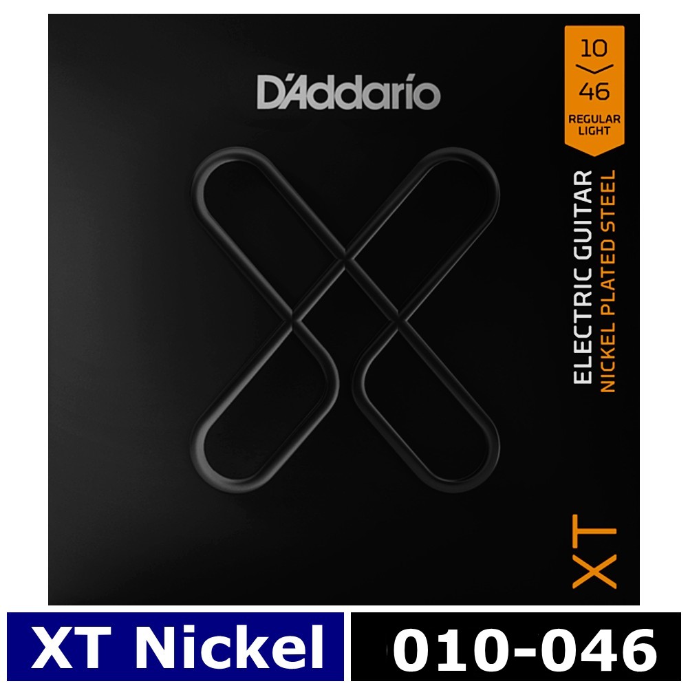 XTシリーズは、 独自のコーティングテクノロジーによってハイカーボンスチールを芯線とした巻弦とプレーン弦の全てにコーティングを施したことでかつてない長寿命化を実現し、強度、ピッチ安定性、耐腐食性においてこれまでのコーティング弦にはなかった高いパフォーマンスを誇る弦がついに完成しました。 XTシリーズの新たなコーティングテクノロジーは、独自の新しいプロセスによってあらゆる種類の弦に対して極めて薄いマイクロポリマーコーティングを施すことを可能としました。腐食テストでは、これまでのコーティング弦EXPシリーズと比較しても、より高い耐腐食性能を得ることに成功し、より長寿命、高耐腐食となったにも関わらずまるでノンコーティング弦のようなナチュラルなサウンドと感触の弦に仕上がっています。また、プレーン弦も含む全ての弦にこのマイクロポリマーコーティングが施されています。 　