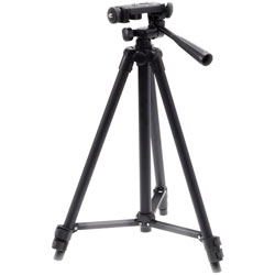 YOUTUBEやテレワーク、オンライン〇〇のカメラやスマホの設置に便利なスマホ・カメラ両用使用可能三脚。本体重量(kg)0.6伸長（全高）1130mm最低高405mm縮長415mm脚の素材（主要材質）アルミ付属品専用ネジ（シュー付きネジ）、専用ケースYOUTUBEやテレワーク、オンライン〇〇のカメラやスマホの設置に便利なスマホ・カメラ両用使用可能三脚。