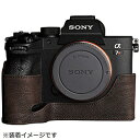 SONY α7R IV用、レザーボディーハーフケース。ケースを装着したままバッテリー交換が可能です。ケースを装着したままケーブル接続、液晶画面の可動が可能です。ケースを装着したまま三脚・雲台に取り付け可能です。素材にはレザー(本革)を使用しています。【カメラ本体は付属しておりません】SONY α7R IV用、レザーボディーハーフケース。