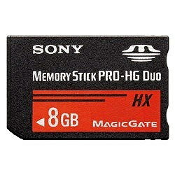 ■50MB/sの高速データ転送（読み出し）を実現！ ■“メモリースティック PRO-HG”フォーマットを採用して“メモリースティック PRO デュオ”（Mark2）に比較して約6倍の読み出し速度。“α900”などのデジタル一眼レフで高速連写を実現。 （※転送速度は転送するファイルサイズおよび使用環境により変動します。） ■動画などの大容量データの転送にもストレスフリー。 ■既存の“メモリースティック PRO”対応機器においても使用可能。 ■著作権保護技術「マジックゲート」に対応。 　“メモリースティック PRO”の著作権保護機能を搭載した対応機器で使用可能です。 ■読み出しができなくなった記録データを復旧するソフト「Memory Card File Rescue（メモリーカードファイルレスキュー）」の無償ダウンロード特典付き。種類メモリースティックPRO-HG Duo容量8GB最大転送速度50MB/s50MB/sの高速データ転送（読み出し）を実現！動画などの大容量データもストレスフリーで転送できます。