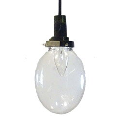 引掛けシーリング式口金：E26AC100V　40W　シャンデリア電球付スイッチ付　コード長：50cmガラス部分、手作り製品につき微妙にバラツキがあります。サイズセード径φ120×160、コード長500本体重量0.7kg光色電球色調光対応調光対応無調色対応調色対応無調光/調色電球色リモコンリモコン無センサー機能センサー機能無口金E26付属品シャンデリア電球40wE26電球付ガラス製のシンプルなタマゴ型カバーに、泡の様な気泡が入った、おしゃれペンダントライト。