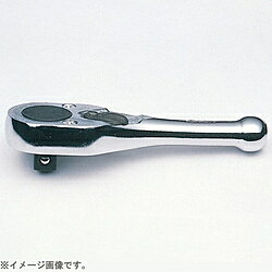 ●「Ko-ken」はソケットレンチの専門メーカーとして再良質の工具を常に追求し、ユーザーニーズに応えています。●小判型ヘッドのラチェットハンドルは、通称カム切替式と呼んでいる左右切替を担う三角形の部品（カム）と連動する2枚のツメでラチェッドギヤを支える構造を採用。この構造はツメとツメを支えるスプリングが左右で独立しているため、ラチェットの動作を軽くすることが可能で、「動作の軽さ」にこだわり作業の最初から最後までラチェット機構が生かせる構造として採用。●その内部構造も長年の改良によりS.O.D.H-System（R）（ソドーシステム）や2段爪等独自の技術を投入し進化を続けています。■品番：3749S■D(mm)：34■T(mm)：24.8■H(mm)：14.1■L(mm)：110■重量(g)：183■仕様：ソドーシステム/2段爪/24歯「Ko-ken」はソケットレンチの専門メーカーとして再良質の工具を常に追求し、ユーザーニーズに応えています。