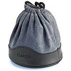 ※画像はイメージで、商品は一点です。■EFレンズ用レンズポーチ。■対応機種：EF14/2.8L、EF135/2.8ソフトフォーカス、EF-S60mmマクロ F2.8 USM、EF55-200mm F4.5-5.6 II USM 、TS-E90/2.8■各EFレンズ用に、機能性、堅牢性、デザイン性を充分に配慮したケースを用意。移動時のショックから大切なレンズをしっかりと守ります。対応機種EF14mm F2.8L USM・EF14mm F2.8L II USM・EF135mm F2.8(ソフトフォーカス機構付き)・EF-S60mm F2.8 マクロ USM・EF-S18-55mm F3.5-5.6 IS STM・EF55-200mm F4.5-5.6 II USM・TS-E90mm F2.8EFレンズ用レンズポーチ。【対応機種】EF14/2.8L、EF135/2.8ソフトフォーカス、EF-S60mmマクロ F2.8 USM、EF55-200mm F4.5-5.6 II USM 、TS-E90/2.8