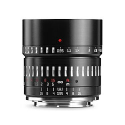 銘匠光学(TTArtisan）50mm f/0.95 Cは、開放F値0.95を実現したAPS-Cセンサー対応の大口径中望遠レンズです。■特長●F0.95が描き出す新たな表現開放F値0.95の大きく滑らかなボケにより、被写体を背景から浮き立たせて自然な立体感を生み出すことが可能です。また、室内や夜間など光量の少ない状況でも、画質を保ちながら表現の幅を広げることができます。●質感の高い鏡筒とレトロな外観外装は重厚感のある金属鏡筒で心地よい操作感が得られます。デザインはレトロ調のゼブラ柄を採用し遊び心のあるレンズに仕上げています。●持ち運びしやすいコンパクトサイズF0.95の中望遠レンズでありながら、小型ミラーレス機に合うコンパクトなサイズを実現しました。優れた携帯性を発揮してどこででも超大口径の描写を楽しめます。●ポートレートに最適TTArtisan 50mm f/0.95 Cは、ポートレートで多様される中望遠画角のレンズです。モデルとコミュニケーションを取りやすい距離を保ちながら、不要な背景とパースペクティブを排除し被写体を適度な大きさで捉えることが可能です。■仕様・焦点距離 : 50mm（35mm判換算：富士フイルムX 76mm相当）・フォーカス：MF(マニュアルフォーカス)・レンズ構成 : 6群8枚（高屈折低分散レンズ2枚）・対応撮像画面サイズ：APS-C・絞り:F0.95-F16・絞り羽根：10枚・最短撮影距離：0.5m・フィルター径：58mm・サイズ：Φ約62mm×約61mm(マウント部除く)・質量：約410g銘匠光学(TTArtisan）50mm f/0.95 Cは、開放F値0.95を実現したAPS-Cセンサー対応の大口径中望遠レンズです。