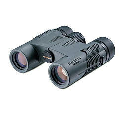 プロ用高級双眼鏡で定評のあるフジノンブランドに、一般ユーザーに向けて、小型化・コストダウンを図ったKFシリーズ。KFシリーズは、完全防水設計ですので本格的な自然観察はもちろん、コンサートやスポーツ観戦、旅行やアウトドアレジャーのお供になど、...