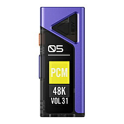 FC5 with Display は、 デュアル CS43198 DAC とカラー OLEDディスプレイを搭載した、 コンパクトな USB DAC アンプです。最大PCM768kHz/32bit、DSD512、MQA 8x 展開に対応し、高品位なサウンド再生を実現。3.5mmシングルエンド出力と 4.4mmバランス出力を備え、スマートフォンや PC、ゲーム機など幅広い機器と組み合わせて使用できます。■サイバーパンクデザインを採用した軽量筐体FC5 with Displayは、HiByのDAP「R4」で採用されたサイバーパンクデザインを継承したUSB DAC アンプです。アルミニウム合金製シャーシと半透明ポリカーボネート素材を組み合わせた独創的なデザインを採用し、近未来的な外観と高い携帯性を両立。重量はわずか約21gと軽量で、日常のリスニング環境へ自然に溶け込みます。■デュアル CS43198 DAC 搭載Cirrus Logic製フラグシップ DAC チップ「CS43198」をデュアル構成で採用。122dBの高いS/N比と優れた低消費電力性能を実現し、繊細な音のニュアンスや空気感まで忠実に再現します。■独立デュアルヘッドホンアンプ構成高性能ヘッドホンアンプ「SGM8261-5」をデュアル構成で搭載。HiByが長年 DAP開発で培ってきたアナログ回路設計技術を投入し、DAC 性能を最大限に引き出すことで、ドングル DAC の枠を超える駆動力と表現力を実現しました。■9種類のプリセット EQ ・ パラメトリック EQ 対応HiByのサウンドエンジニアが監修した複数のプリセットEQを搭載し、さまざまな音楽ジャンルに最適化されたサウンドをワンタッチで楽しめます。さらにHiBy Musicアプリと連携することで、 パラメトリック EQによる自由度の高い音質調整が可能。音楽や使用するイヤホン ・ ヘッドホンに合わせて、 自分だけのサウンドシグネチャーを追求できます。■デュアルフェムト秒クロック搭載45.1584MHz および 49.152MHz の専用オーディオクロックを搭載。サンプリング周波数に応じて最適なクロックを使用することでジッターを低減し、信号の安定性と再生精度を向上させます。■幅広いプラットフォームに対応iOS、Android、macOS、Windows など主要なプラットフォームに対応。ドライバー不要のプラグアンドプレイ設計により、 スマートフォンやタブレット、PC など幅広い機器で手軽に高音質再生を楽しめます。■最大PCM768kHz/32bit、DSD512対応PCM 最大768kHz/32bit、DSD512 までのハイレゾ音源再生に対応。高い解像度と広いダイナミックレンジにより、 音源が持つ豊かな情報量や空気感を忠実に再現します。■MQA 8x 展開対応HiByMusic や TIDAL などの MQA 対応アプリケーションと組み合わせることで、最大8倍のMQA展開に対応。スタジオマスター品質に迫る高品位な音楽再生を実現し、録音現場の空気感やディテールを忠実に再現します。■3.5mm/4.4mm デュアル出力搭載3.5mmシングルエンド出力と4.4mmバランス出力を搭載。イヤホンやヘッドホンとの接続はもちろん、 ラインアウトとしてホームオーディオやカーオーディオシステムとの接続にも対応します。■高出力設計高効率アンプ回路を採用し、3.5mm 出力で最大125mW（32Ω）、4.4mmバランス出力で最大 245mW（32Ω）の高出力を実現。 イヤホンから高い駆動力を必要とするヘッドホンまで幅広く対応し、余裕のある再生能力を発揮します。■主な仕様SoC AB1565筐体素材 アルミニウム合金 + 半透明ポリカーボネートDAC デュアル CS43198オーディオフォーマット DSD512PCM768kHz/32bit、MQA 8x展開出力端子（アナログ） 3.5mm、4.4mm BAL※CTIA規格ヘッドセット対応 ※マイク入力非対応USBオーディオクラス UAC 1.0 / UAC 2.0操作ボタン 音量＋ボタン / 音量－ボタン / ファンクションボタン周波数特性 20-90kHzS/N比 3.5mm：122dB4.4mm：123dBTHD＋N 3.5mm：0.0006%未満（1kHz/-6dB/32Ω負荷時）4.4mm：0.0005%未満（1kHz/-6dB/32Ω負荷時）重量 約21g外形寸法 約 H63 × W26 × D13mm付属品　USB Type A to C 変換アダプター、Type-C to Type-C 充電ケーブル、QCカード、ユーザーガイド、保証書本体サイズ(H×W×D) mm63×26×13 mm本体重量約21g入力端子USB-C出力端子3.5mm、4.4mmBAL周波数特性20～90000Hz音を「見える化」するディスプレイとDual CS43198を搭載した、 サイバーパンクデザインのポータブル USB DAC『FC5 with Display』