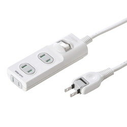 3個口、ホコリ防止シャッター、トラッキング火災予防機能付き。一括集中スイッチ付き安全タップ。■差込口はホコリの侵入を防止するシャッターが付いて安全です。子供のいたずら予防にもなります。■恐ろしいコンセント火災を予防する絶縁キャップ付きスイングプラグを採用しました。■集中スイッチ付きなので、一括電源ON・OFFができて便利です。またランプ付きスイッチなので電源の切り忘れ防止にもなります。■安全性、信頼性を向上させた保護被ふくコードを使用しています。■RoHS指令に対応した製品です。■接続した機器を記入できるネームタグ付きです。本体サイズ(高さ×幅×奥行)約31.4×118×44mm長さ1.0m口数3個口スイッチタイプスイッチ付き（一括）シャッター有マグネット無プラグ/差込口形状プラグ形状：2ピン差し込み口形状：2ピン付属品ネームタグ×3仕様1定格容量15A・125V（合計1500Wまで）仕様2プラグ仕様2P・スイングプラグ（絶縁キャップ付き）3個口、ホコリ防止シャッター、トラッキング火災予防機能付き。一括集中スイッチ付き安全タップ。