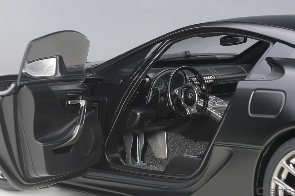 AUTOart オートアート 1/18 ミニカー コンポジットダイキャストモデル 2011年モデル レクサス Lexus LFA マットブラック