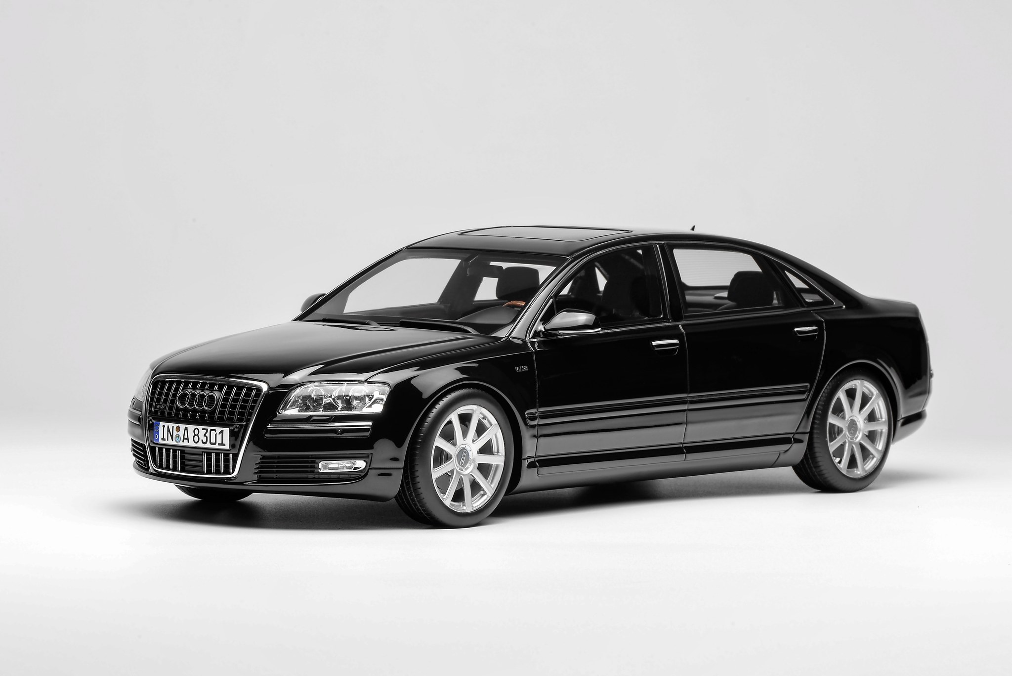 MotorHelix モーターヘリックス 1/18 ミニカー レジン プロポーションモデル 2008年モデル アウディ AUDI - A8 L (Long Wheelbase) W12 QUATTRO 2008 ブラックメタリック