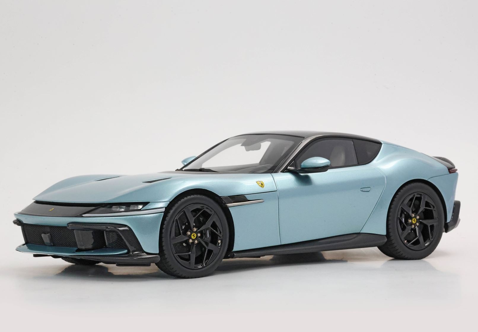 BBR 1/18 ミニカー レジン プロポーションモデル 2024年モデル フェラーリ Ferrari 12Cilindri Coupe 2024 Trevi Light Blue ライトブルーメタリック