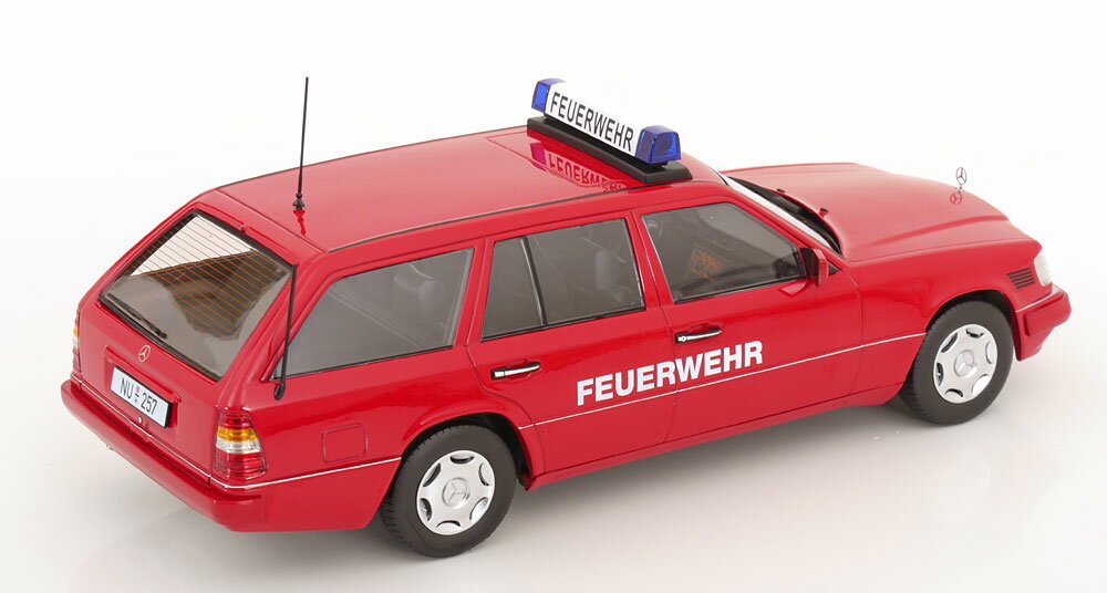 Triple9 1/18 ミニカー レジン・プロポーションモデル 1995年モデル メルセデス ベンツ MERCEDES BENZ - E-CLASS (S124) T-MODEL SW STATION WAGON FEUERWEHR 1995 2
